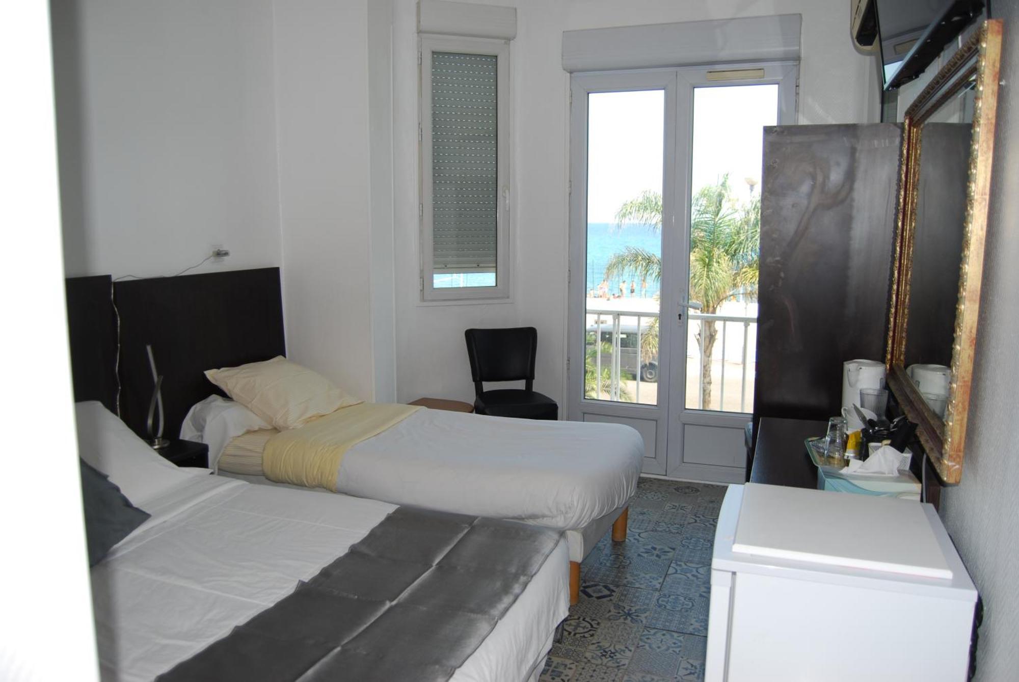 Hotell Azur