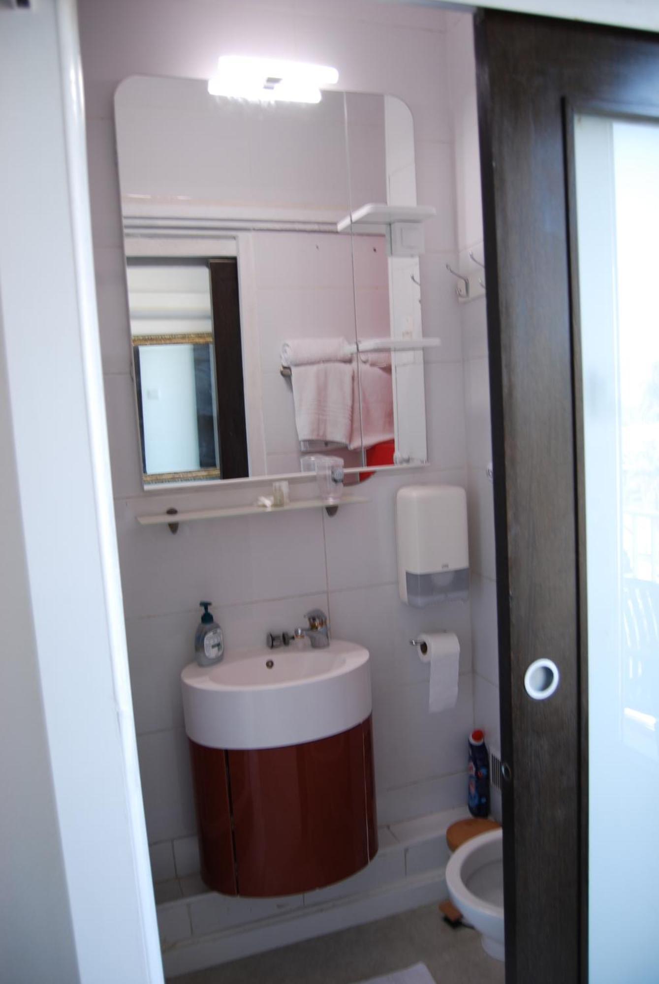 Hotell Azur 2*
